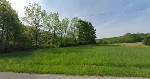 6637 Filley Rd, Erie, PA 16510