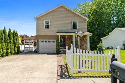 2671 E 33rd St, Erie, PA 16510