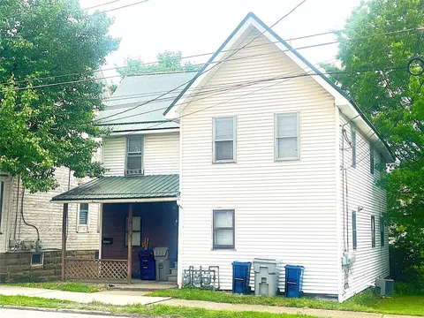 312-312 12 312 12r Arch St, Meadville, PA 16335