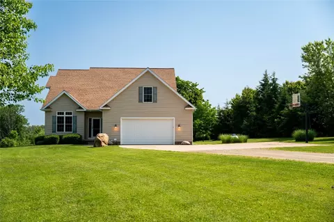 3250 Old Meadville Rd, Waterford, PA 16441