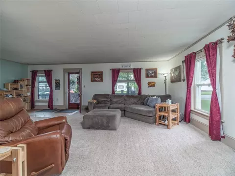 817 E Main St, Corry, PA 16407 photo 25