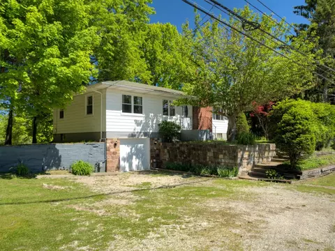 6620 W Ridge Rd, Fairview, PA 16415