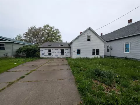 716 E 15th St, Erie, PA 16503