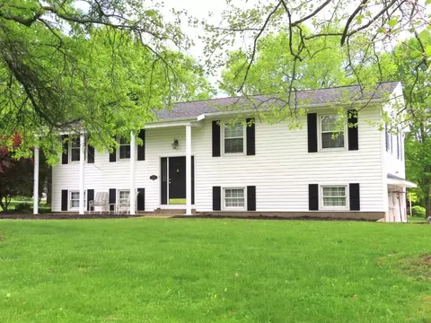 12930 Park Lane Dr, Meadville, PA 16335