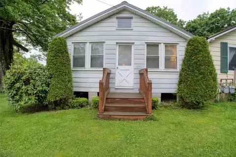 12199 Mantor St, Conneaut Lake, PA 16316