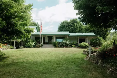 40 Cemetery Rd, Spring Creek, PA 16436