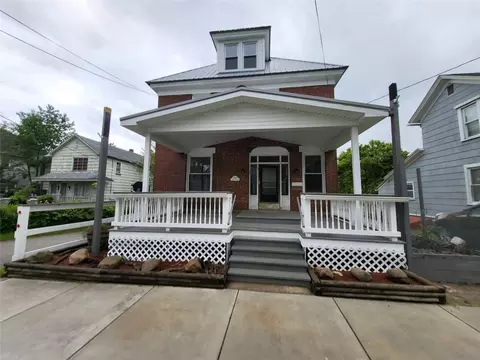 1038 Liberty St, Meadville, PA 16335