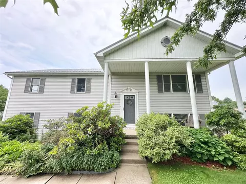 11161 Maple Dr, North East, PA 16428