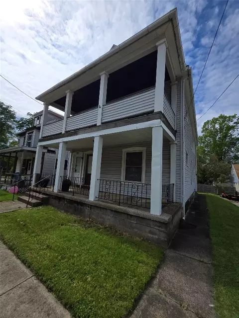 358 W 24th St, Erie, PA 16503