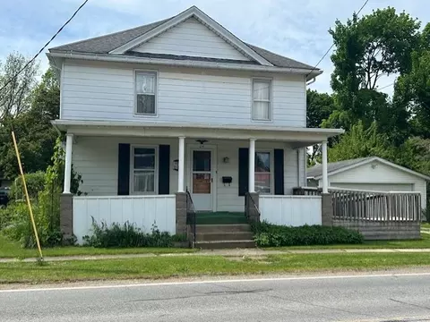 24 Walnut St, Girard, PA 16417