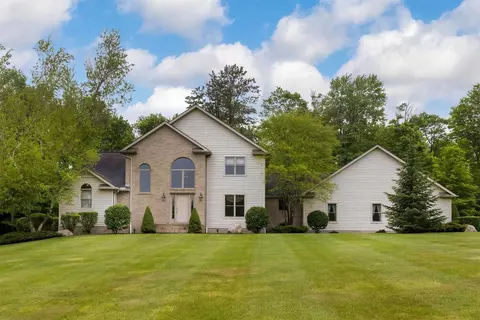 10170 Tiger Lily Ln, Waterford, PA 16441