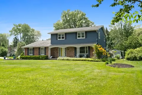 1659 Mulberry Ln, Fairview, PA 16415