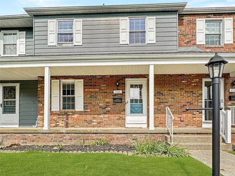 1166 Appletree Ln, Erie, PA 16509