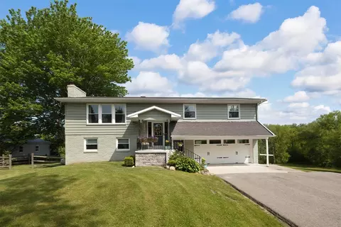 6480 Heidler Rd, Fairview, PA 16415