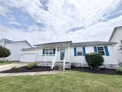 8689 Oriole Dr, Erie, PA 16509