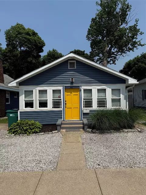 241 Beachgrove Dr, Erie, PA 16505