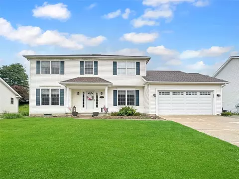 2912 Woodview Dr, Erie, PA 16506