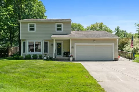 4437 N Colonial Pkwy, Erie, PA 16509