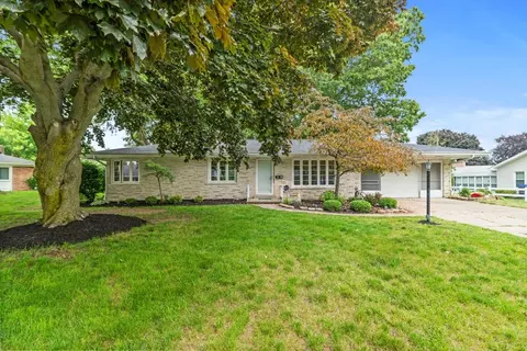 1135 Candy Ln, Erie, PA 16505