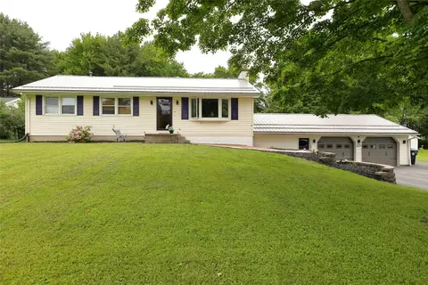 978 Mead Ave, Corry, PA 16407