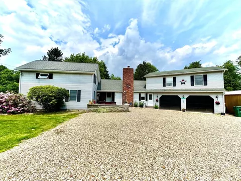 3597 Hadley Rd, Clarks Mills, PA 16114
