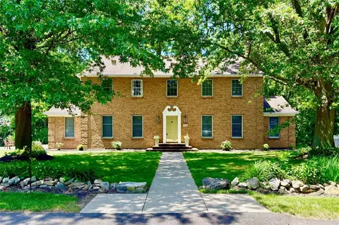 1270 Taylor Ridge Ct, Erie, PA 16505