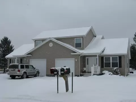 7517-19 Fairfield Dr, Fairview, PA 16415