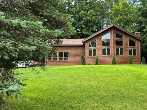 14770 Foster Rd, Conneautville, PA 16406