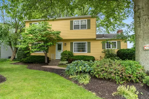 636 E Grandview Blvd, Erie, PA 16504