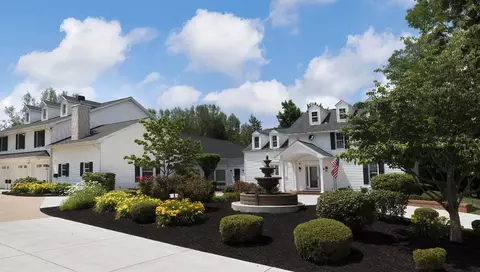 5657 Swanville Rd, Erie, PA 16506
