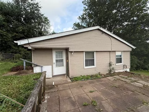 12010 Kerr Rd, North East, PA 16428