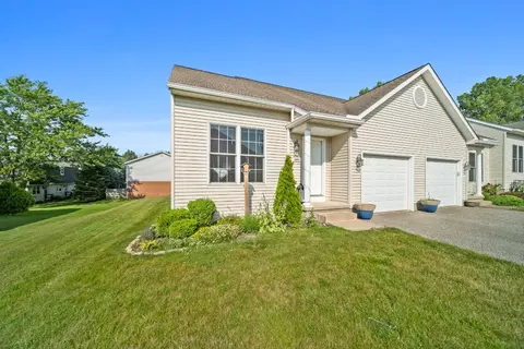 3883 E Boardwalk Pl, Erie, PA 16506