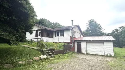 21115 Star Rte, Meadville, PA 16335