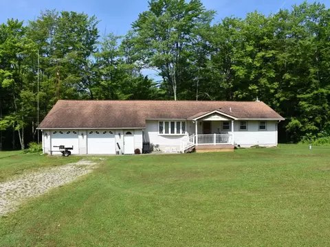 15897 Thompson Rd, Conneautville, PA 16406