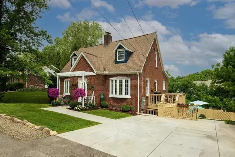 1450 Nicholson St, Erie, PA 16509