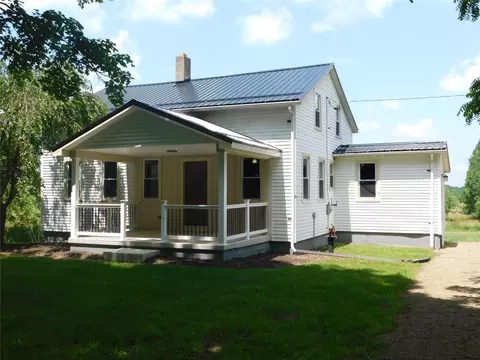 6858 Carpenter Rd, Conneautville, PA 16406
