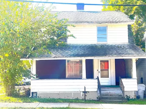 362 Randolph St, Meadville, PA 16335