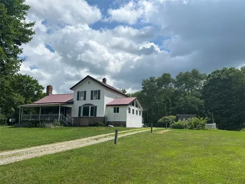 18428 Airport Rd, Linesville, PA 16424