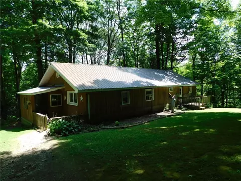 15954 Parsons Ln, Edinboro, PA 16412
