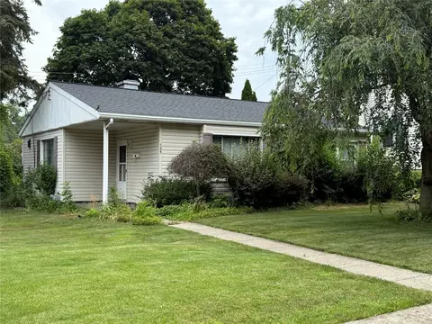 735 Napier Ave, Erie, PA 16511