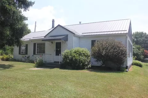 1071 Oak Ln, Espyville, PA 16424