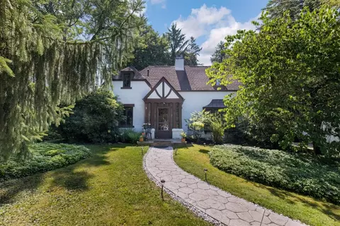 4810 Walker Blvd, Erie, PA 16509
