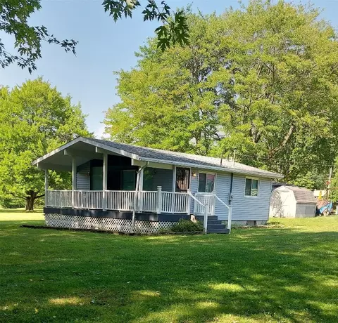 8482 Meade Pl, Jamestown, PA 16134