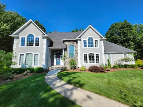 4858 Appaloosa Ct, Erie, PA 16506