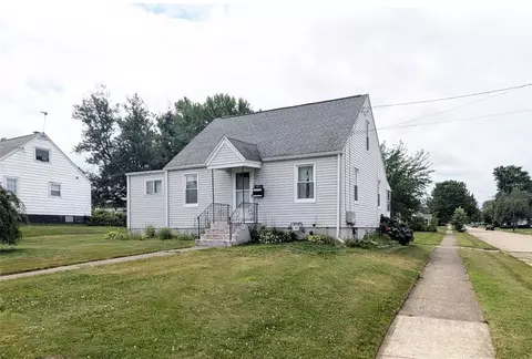 4004 Washington Ave, Erie, PA 16508
