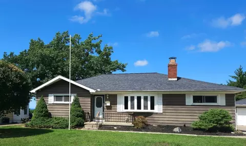 2738 E 44th St, Erie, PA 16510