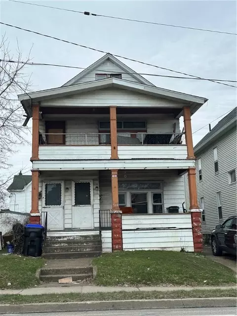 1219 E Lake Rd, Erie, PA 16507