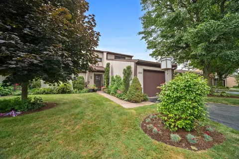 520 Montmarc Blvd, Erie, PA 16504