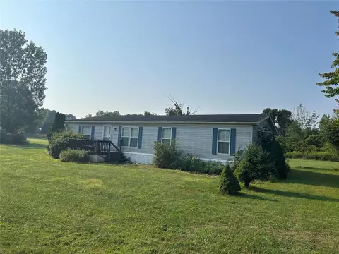 1765 Wyandott Dr, Espyville, PA 16424