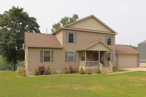 2933 Hershey Rd, Erie, PA 16509